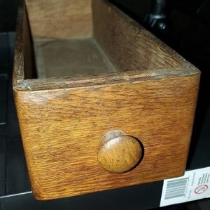 Sewing machine drawer